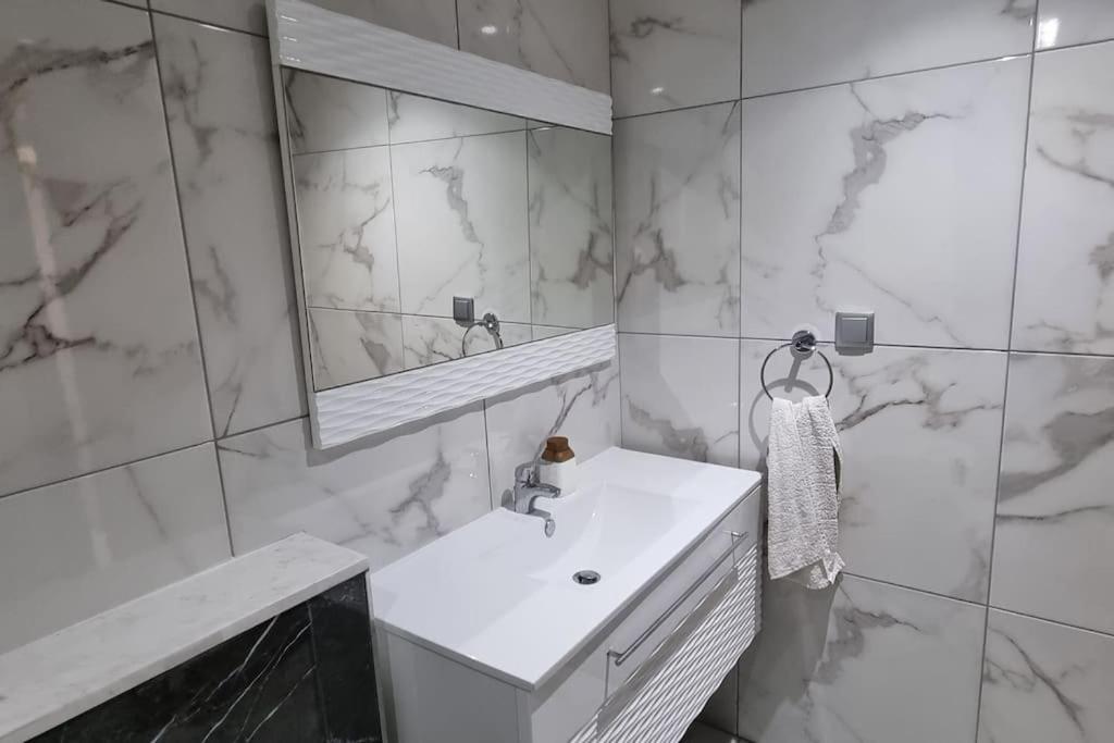 Fantastique, Luxerieux, Agreabel Appartement Monastir Bagian luar foto