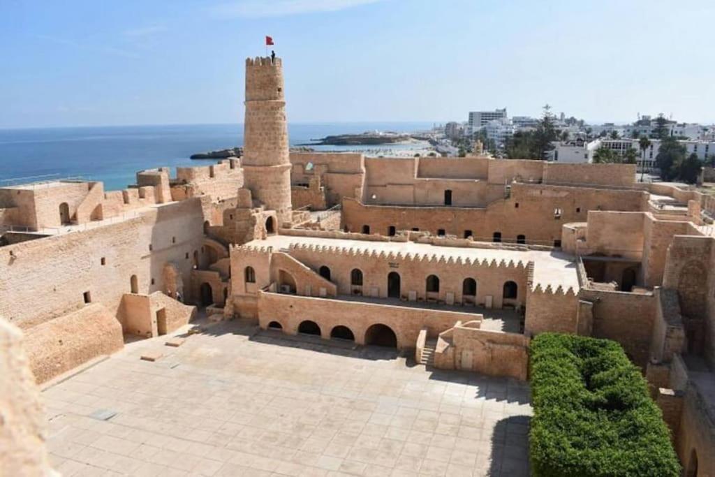 Fantastique, Luxerieux, Agreabel Appartement Monastir Bagian luar foto